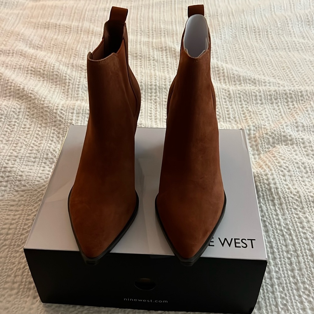 NWT Nine West boots